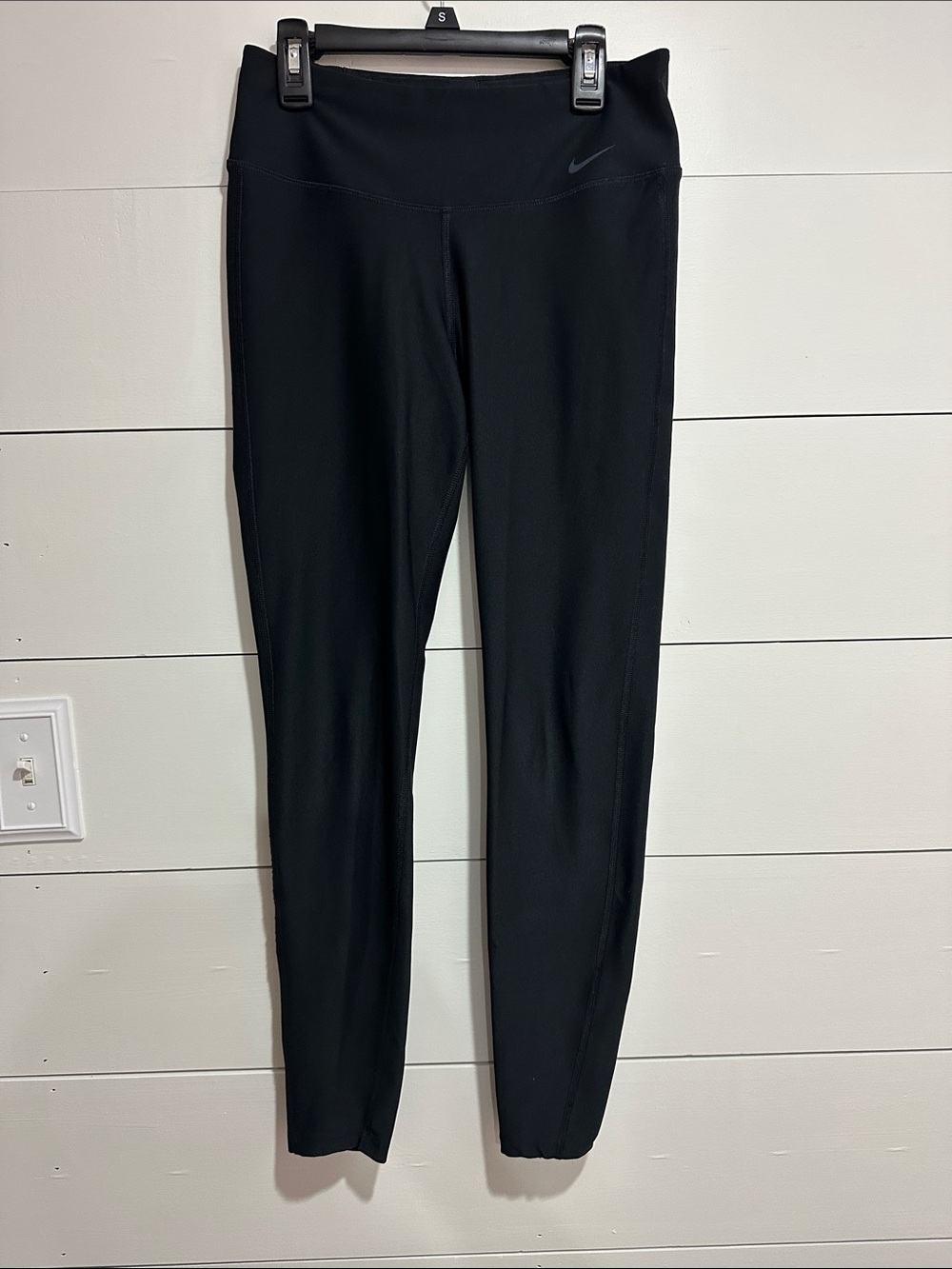 Nike Black Slim Performance Leggings Size Small